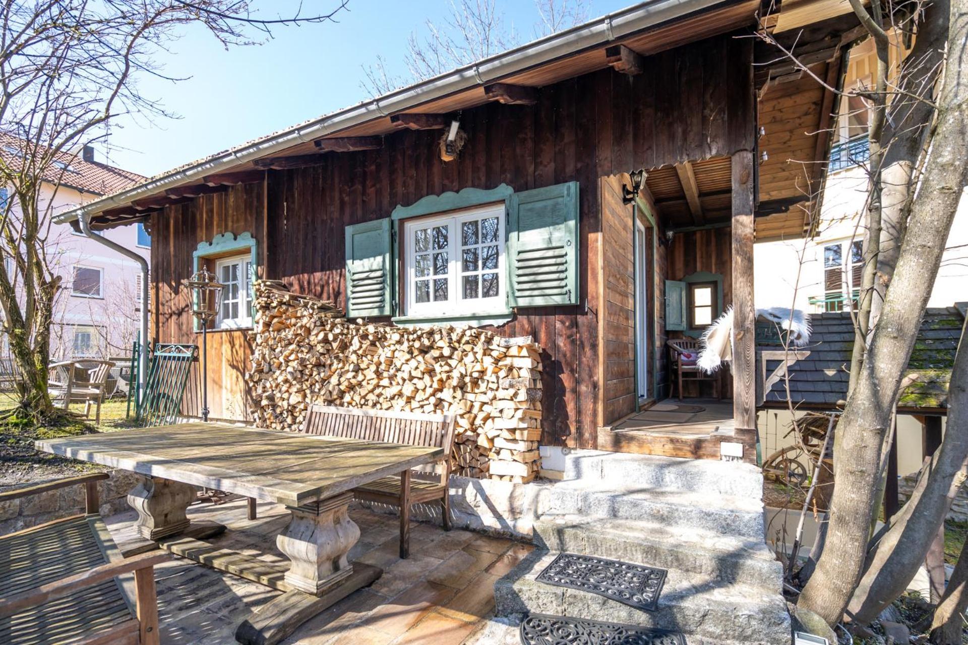 Landhaus Hotel Wolfratshausen Exteriör bild